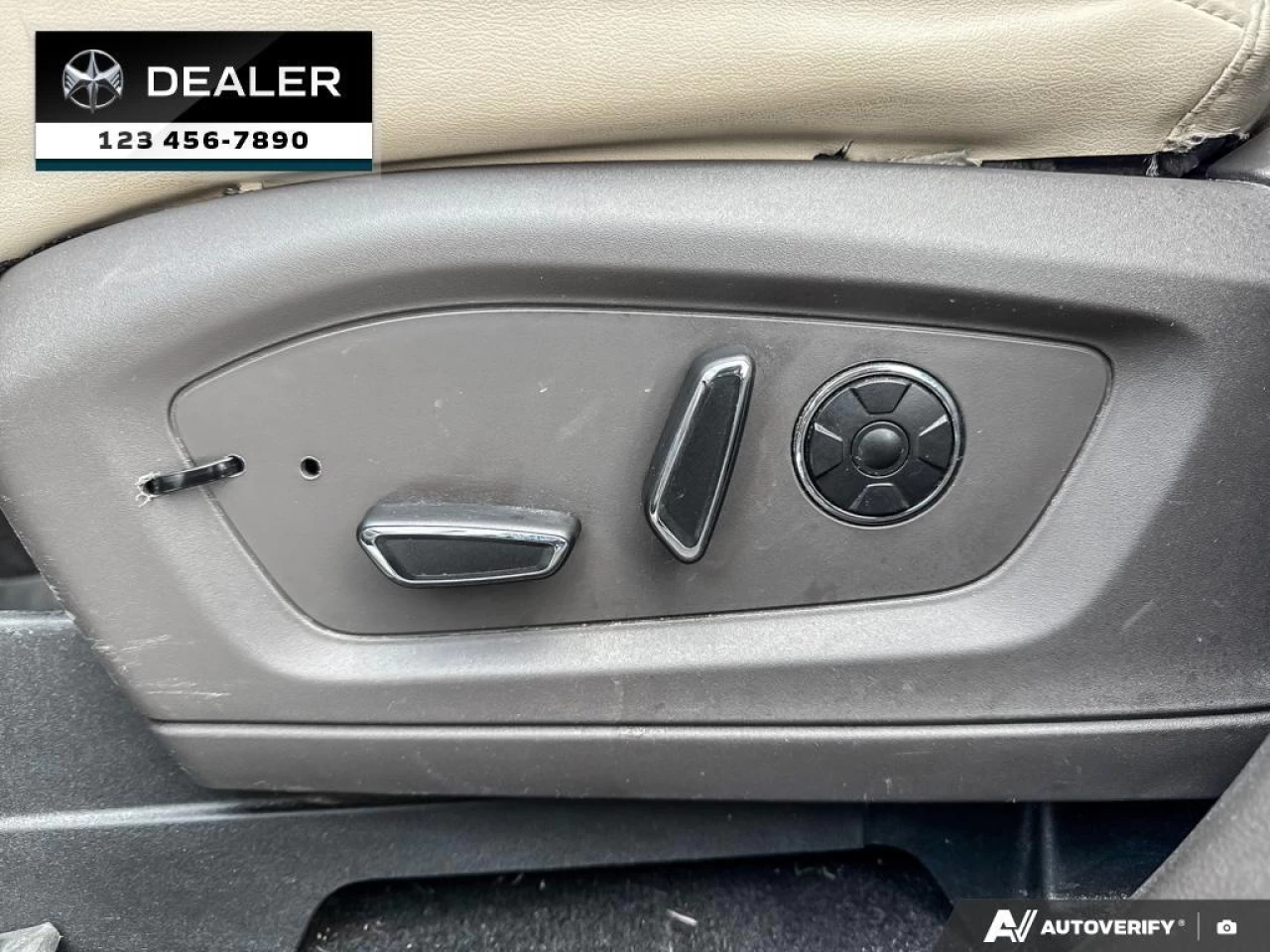 2020 Ford Explorer Platinum Main Image