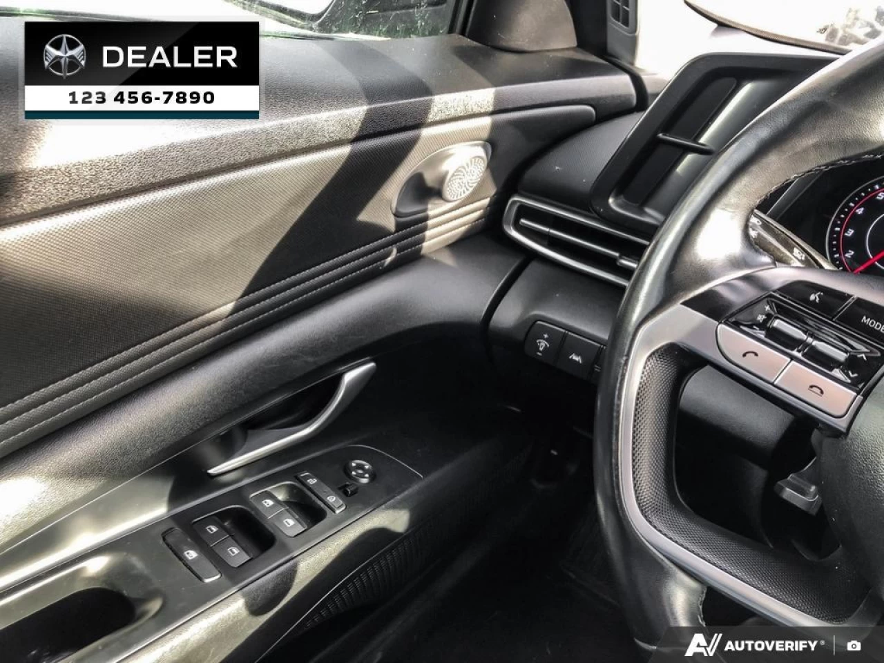 2022 Hyundai Elantra Preferred Main Image