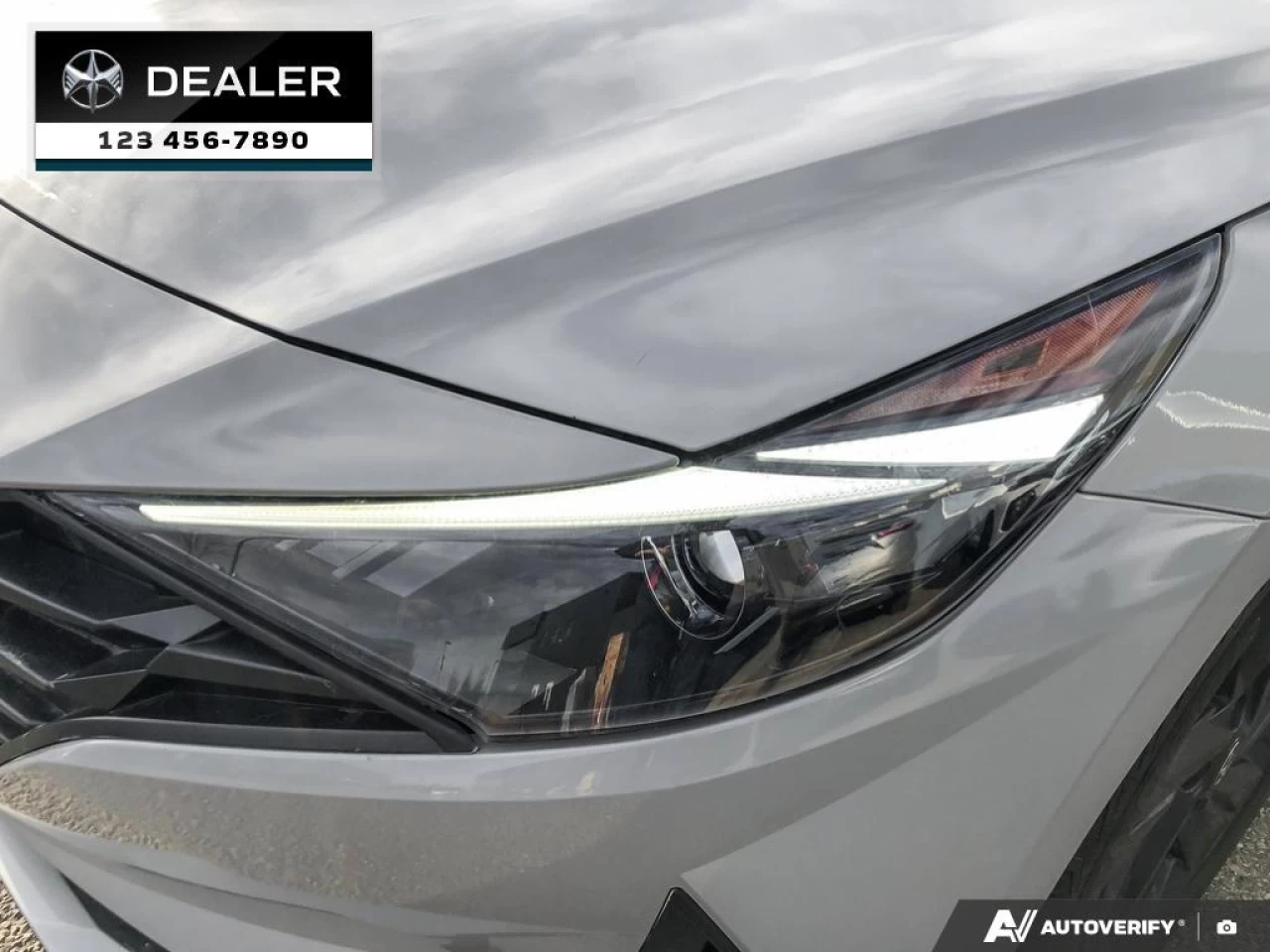 2022 Hyundai Elantra Preferred Main Image