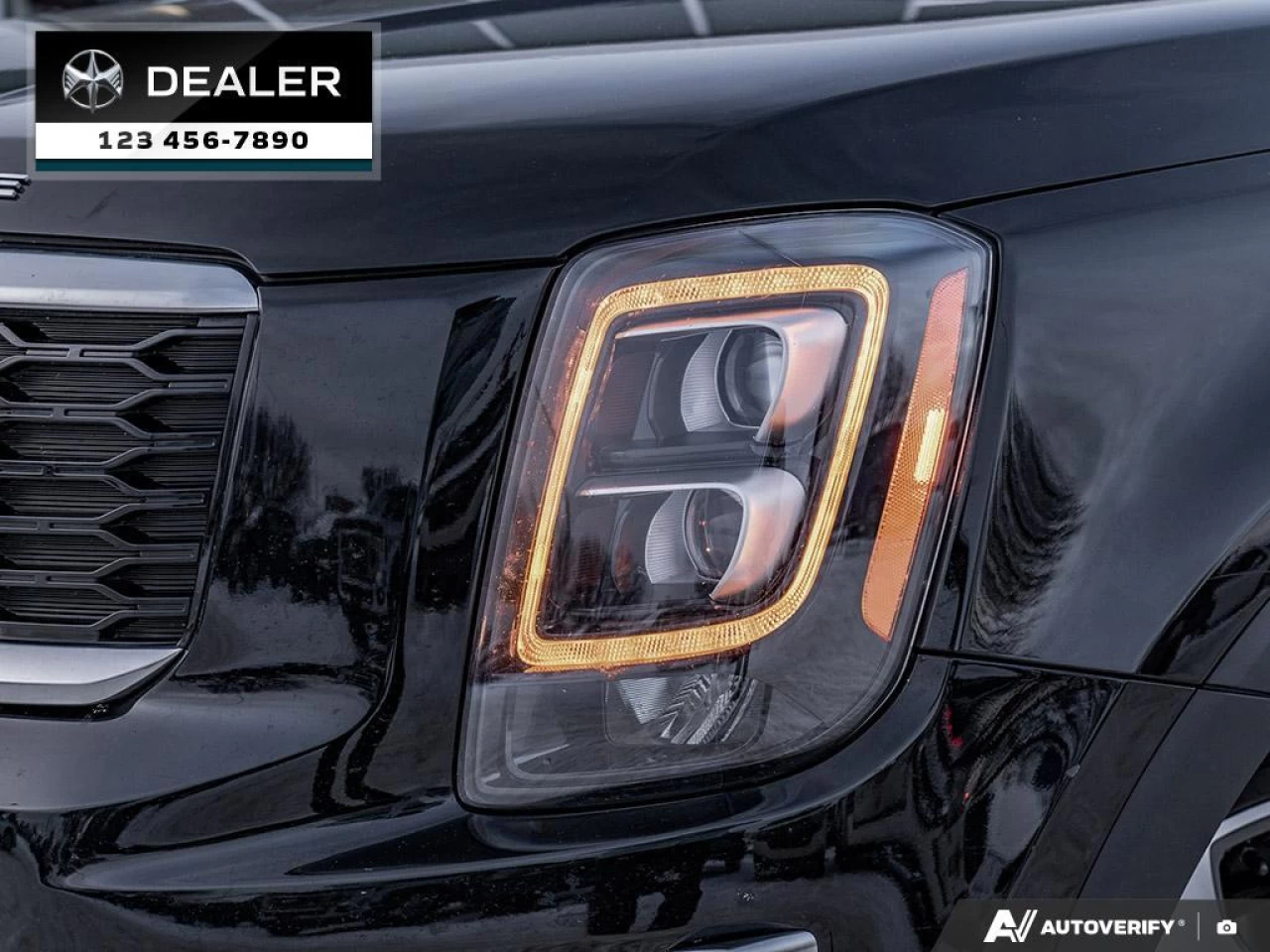 2022 Kia Telluride SX Main Image