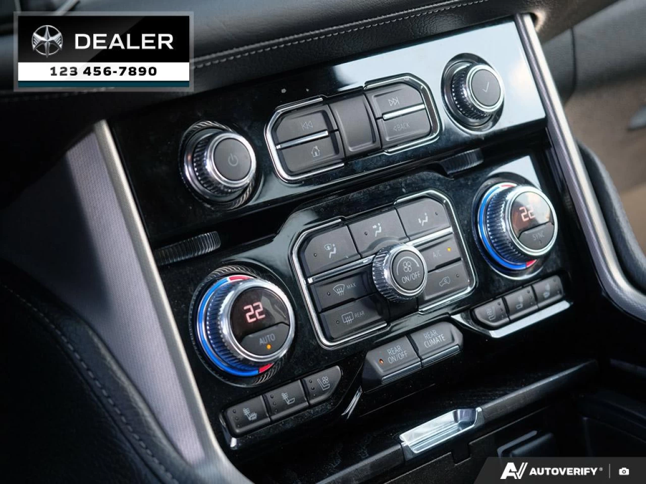 2021 GMC Yukon Denali Main Image