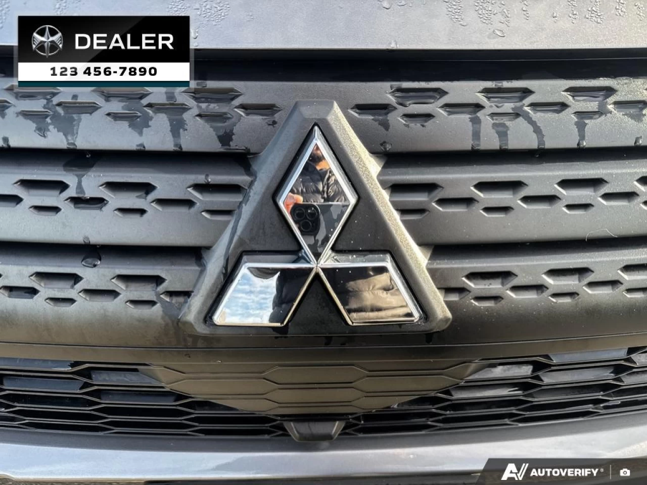 2022 Mitsubishi Eclipse Cross ES Main Image