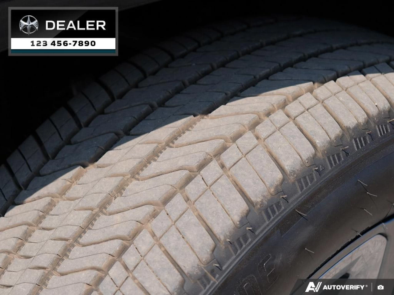 2021 GMC Yukon Denali Main Image