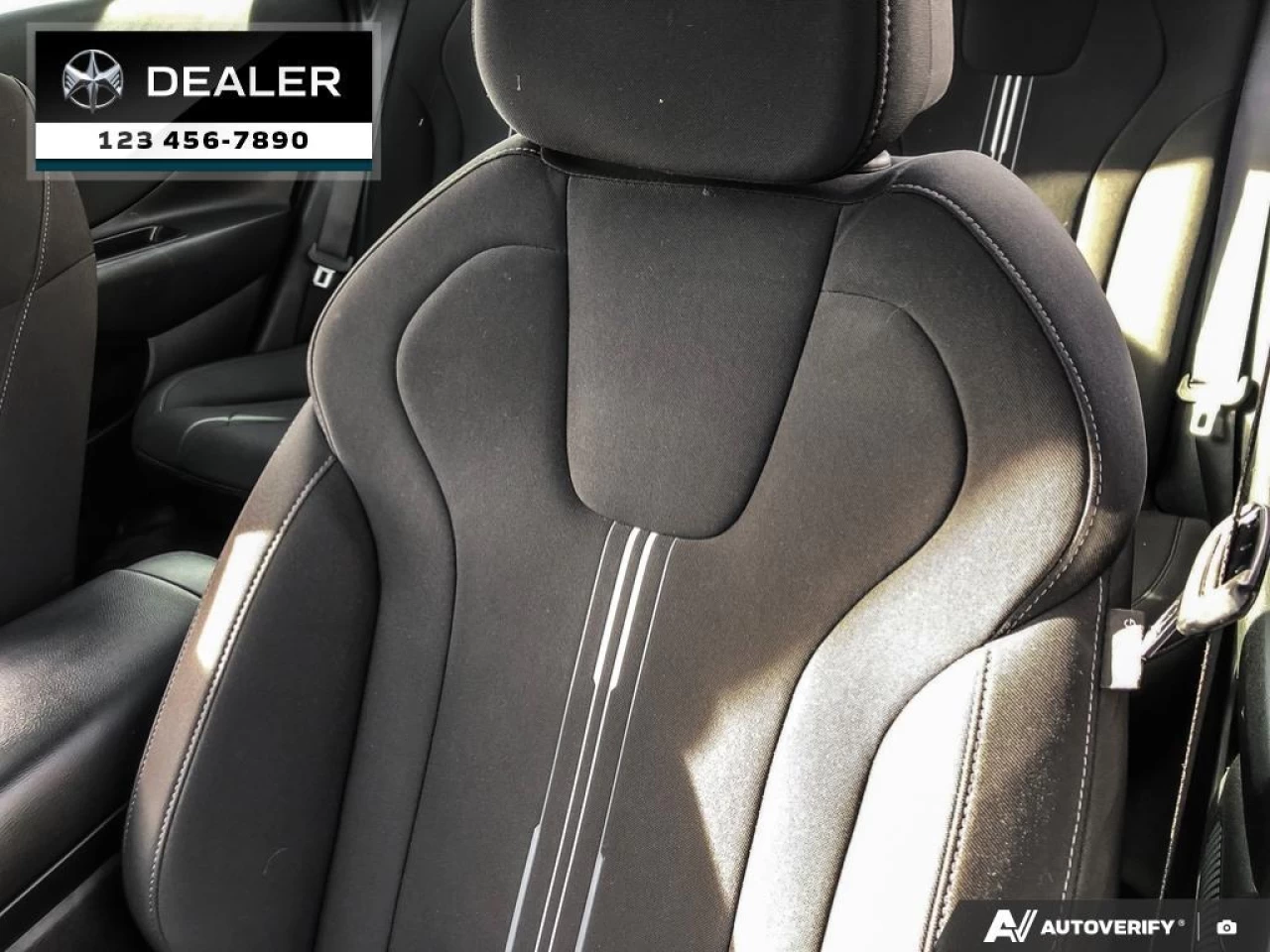 2022 Hyundai Elantra Preferred Main Image