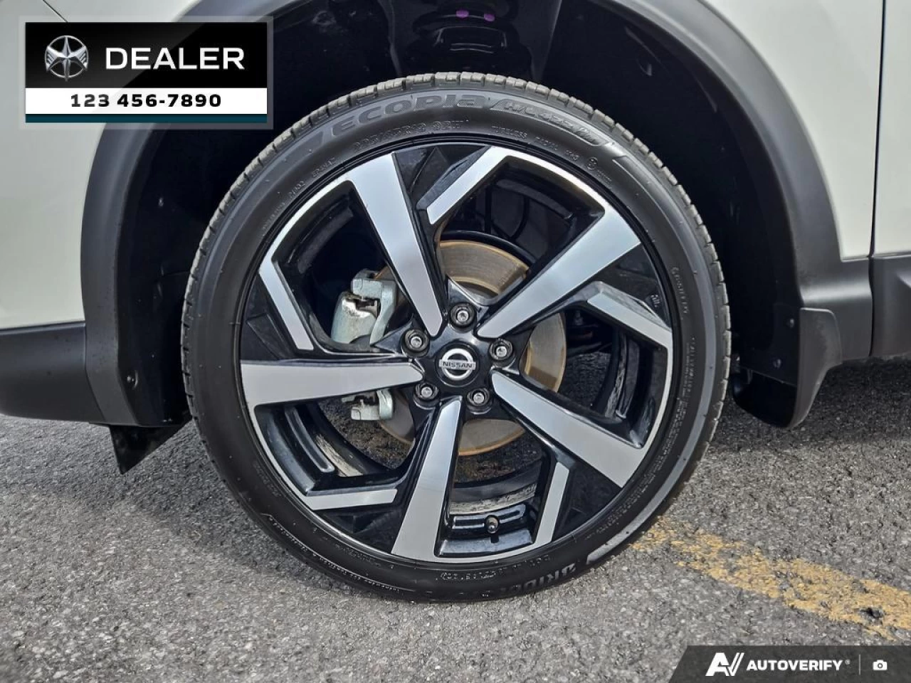 2021 Nissan Qashqai S AWD Main Image