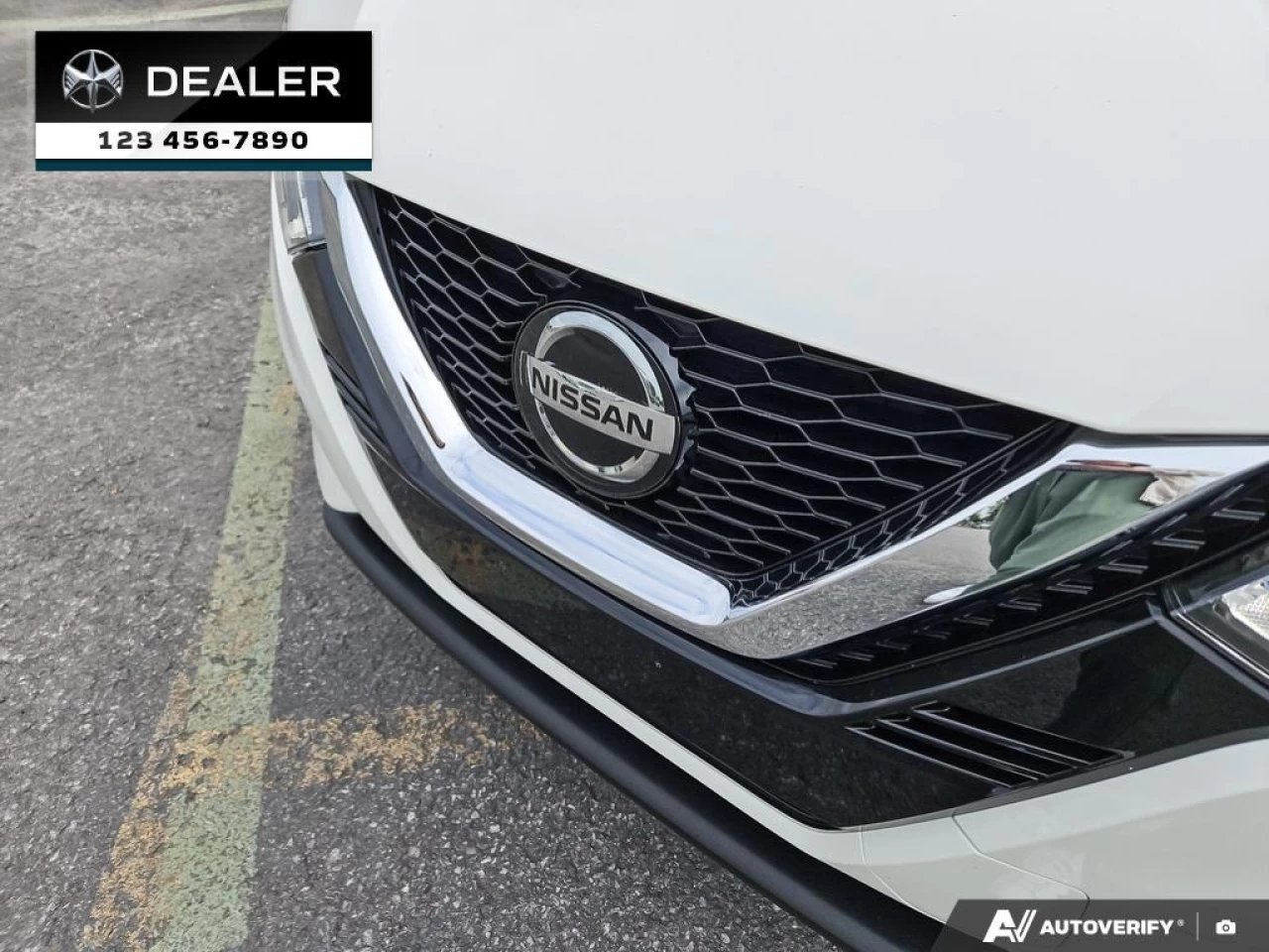2021 Nissan Qashqai S AWD Main Image