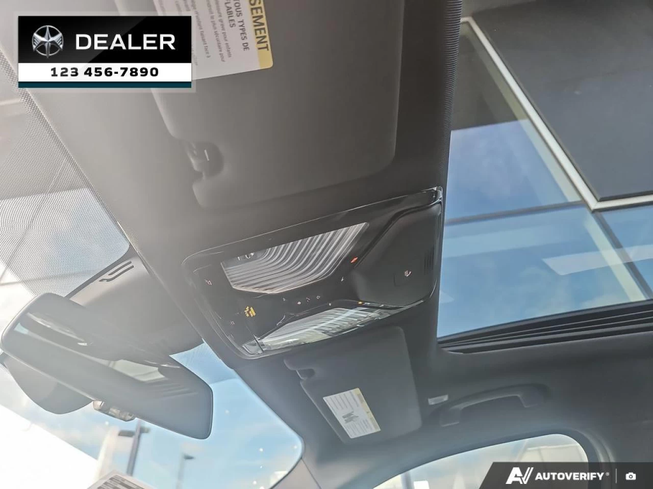 2021 BMW 3 Series 330i xDrive Sedan North America Image principale