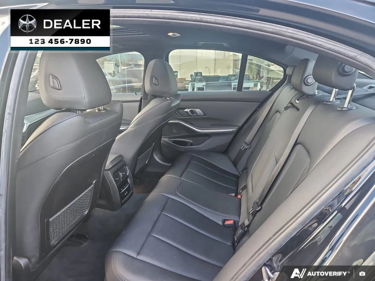 2021 BMW 3 Series 330i xDrive Sedan North America Image principale