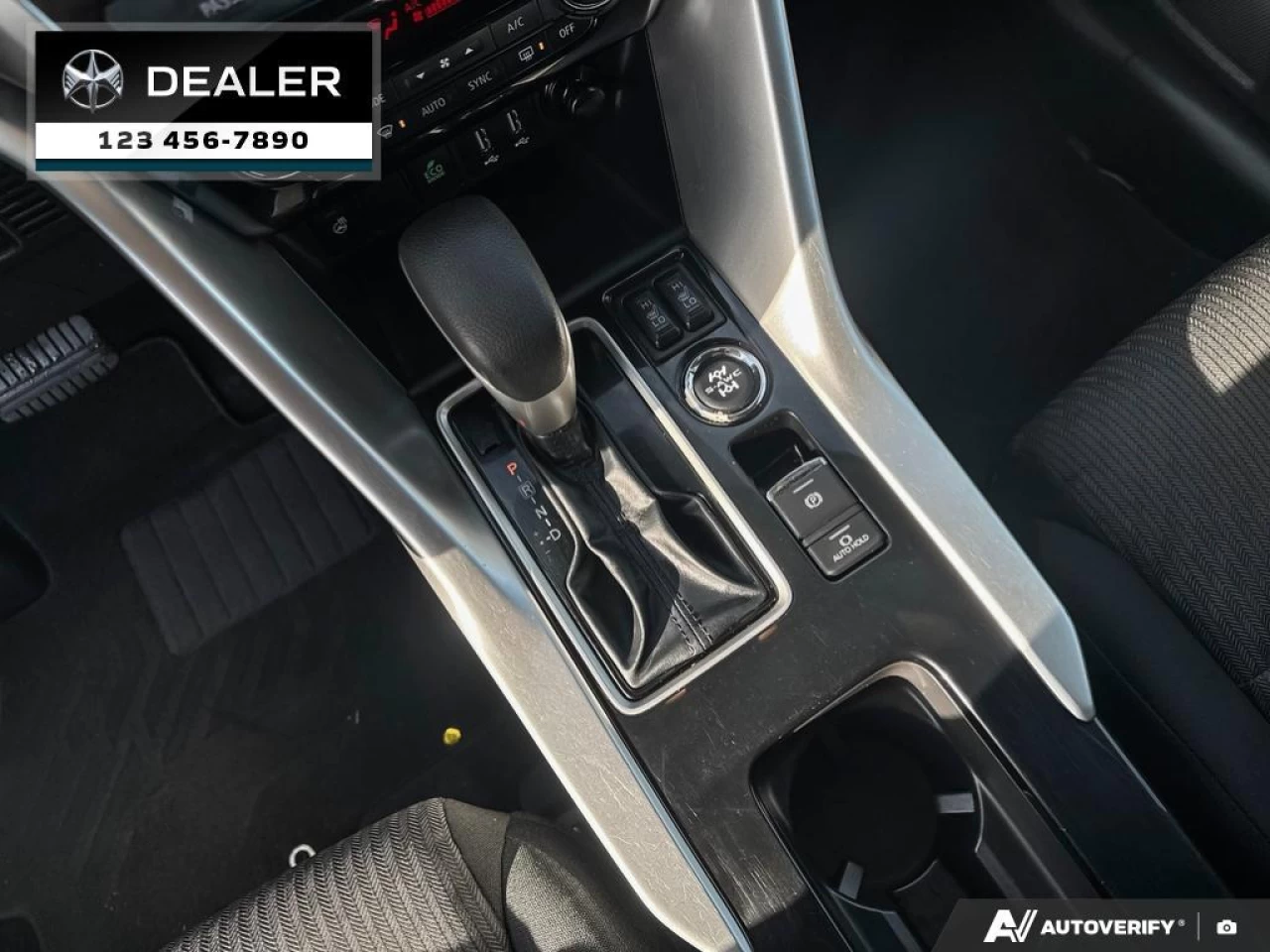 2022 Mitsubishi Eclipse Cross ES Image principale