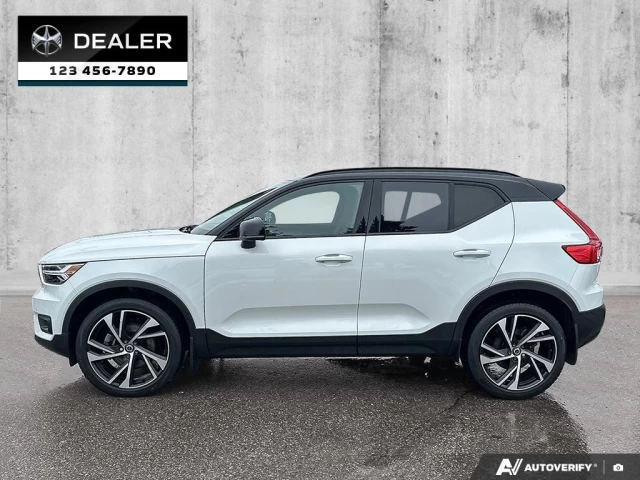 Volvo XC40 T5 R-Design 2022