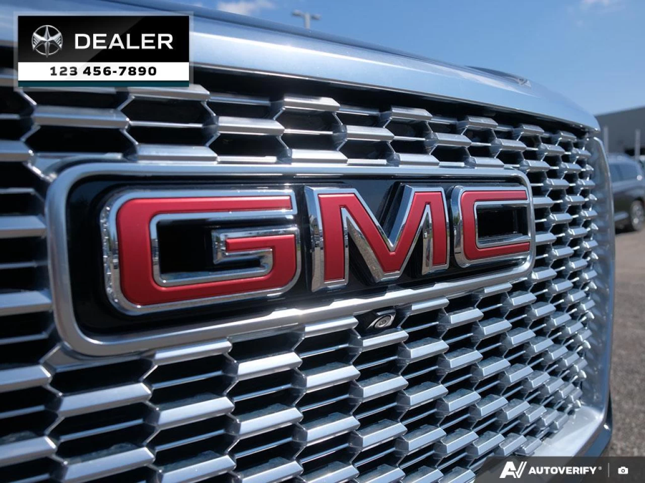 2021 GMC Yukon Denali Image principale