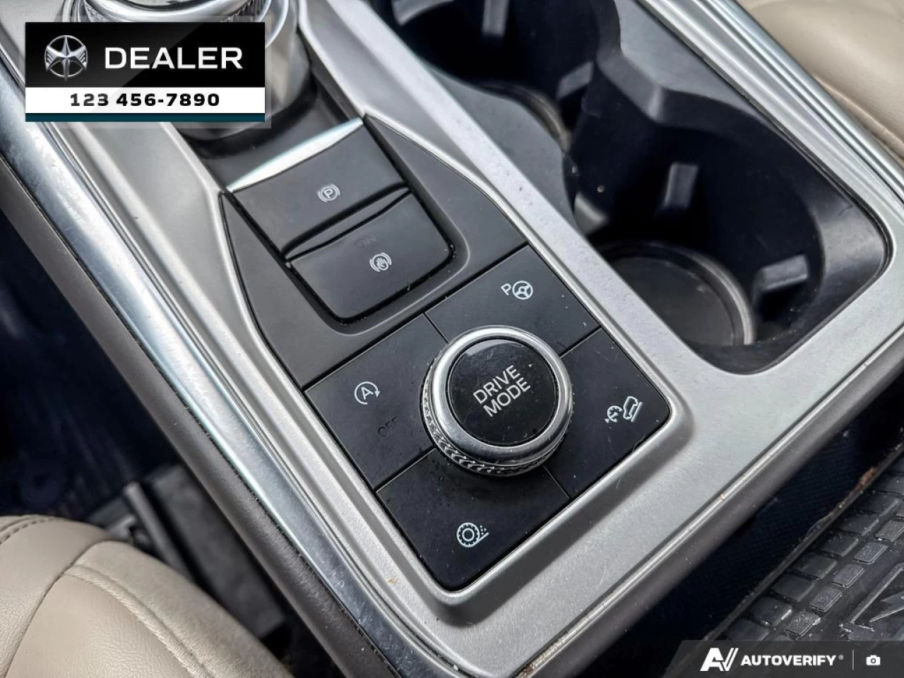 2020 Ford Explorer Platinum Image principale